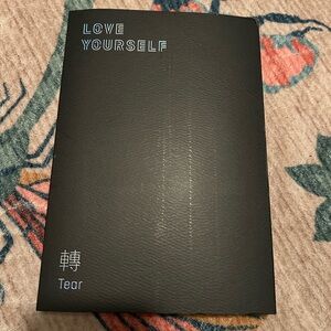 Love Yourself Tear Album